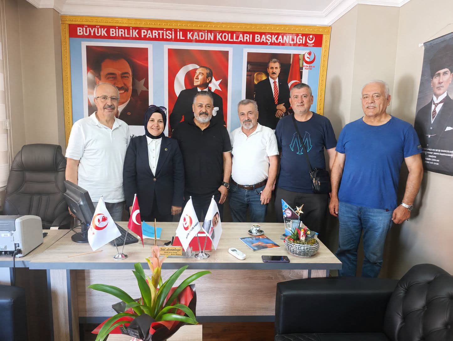BÜYÜK BİRLİK PARTİSİ ANTALYA KADIN KOLLARI BAŞKANI GÜL ASMAKAYA'YA ANLAMLI ZİYARET
