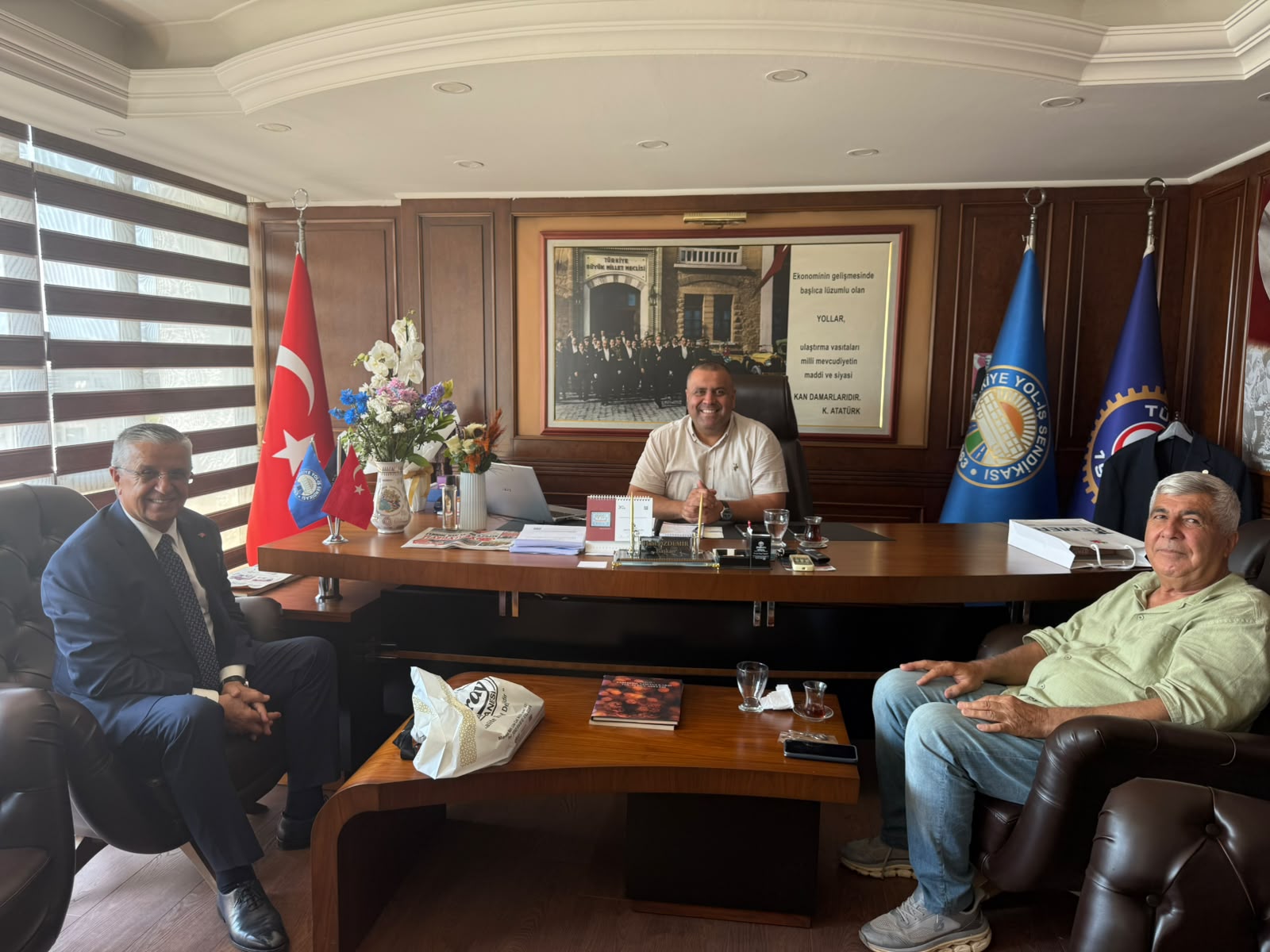 Başkan Topaloğlu'ndan Özdemir'e hayırlı olsun ziyareti