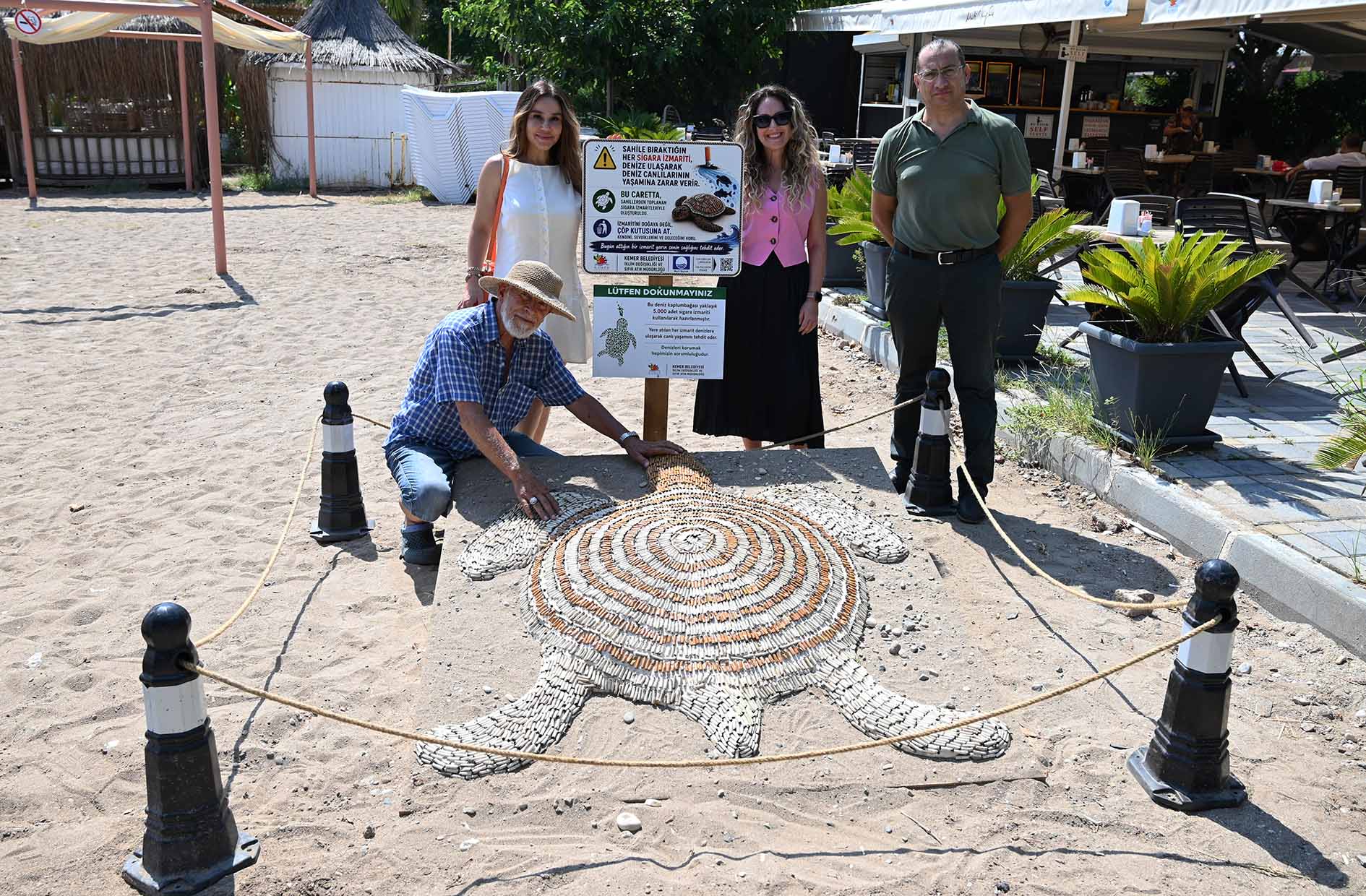 Kemer'de “Dumansız Plaj” uygulaması başladı