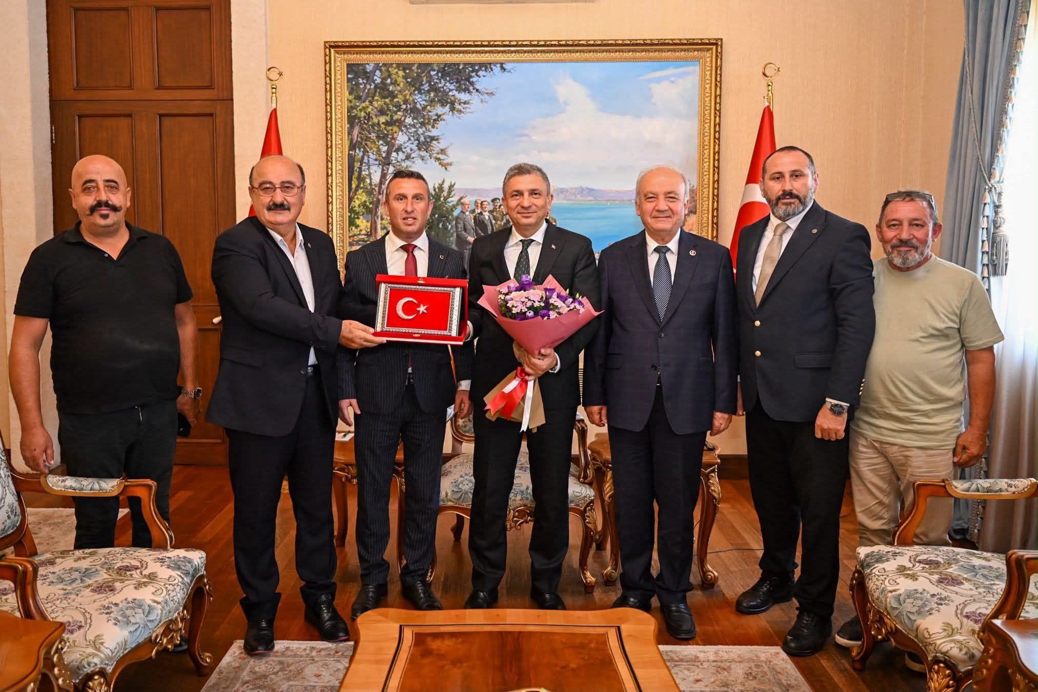 BBP Heyetinden Antalya Valisi Hulusi Şahin'e Anlamlı Ziyaret