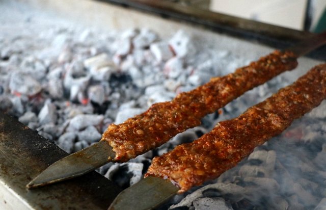 Adana'da kebap satışlarında tarihi düşüş yaşanıyor