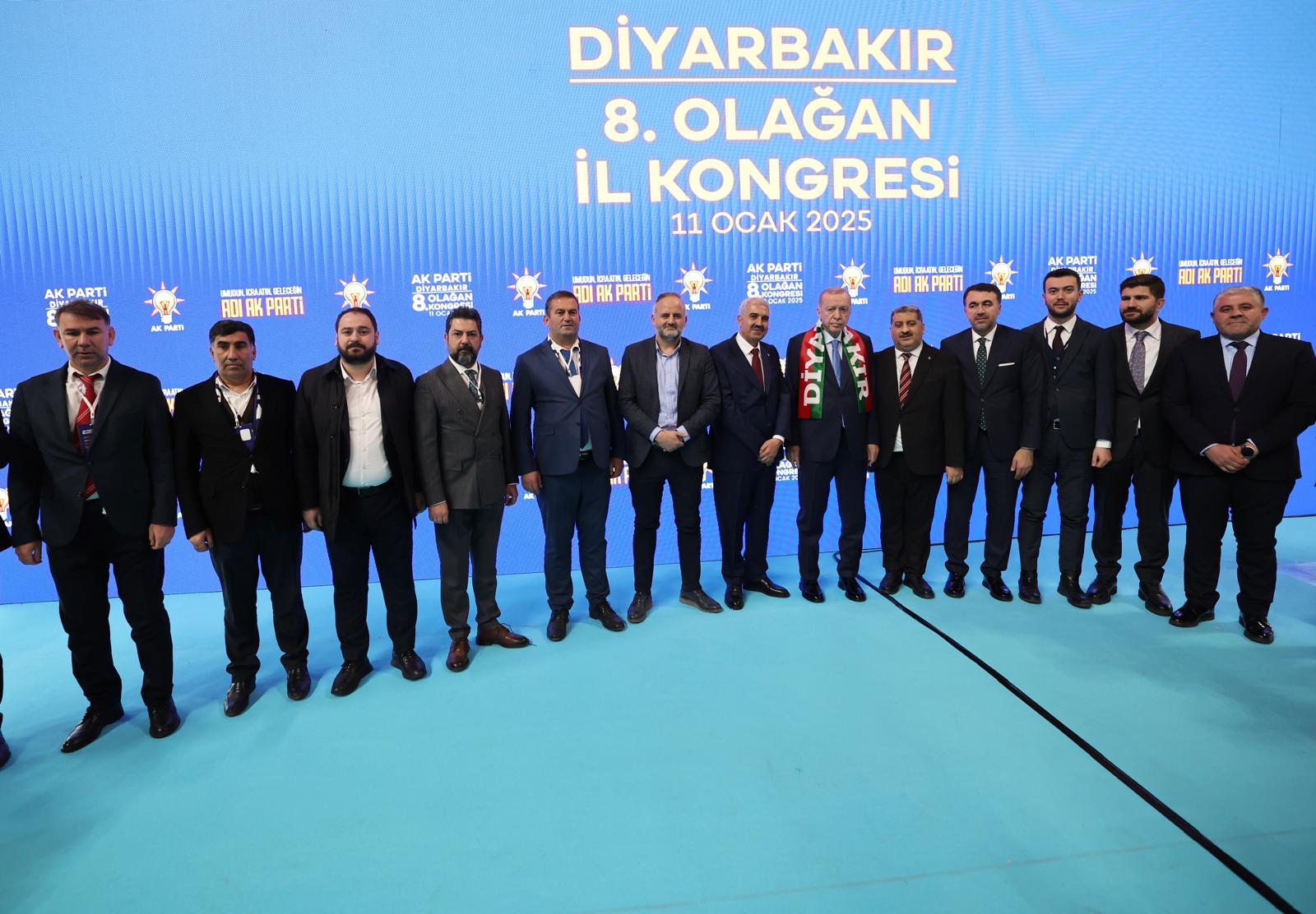 Ak Parti Diyarbakır'da Bayrak Değişimi "Ömer İler Görevi Devaldı"