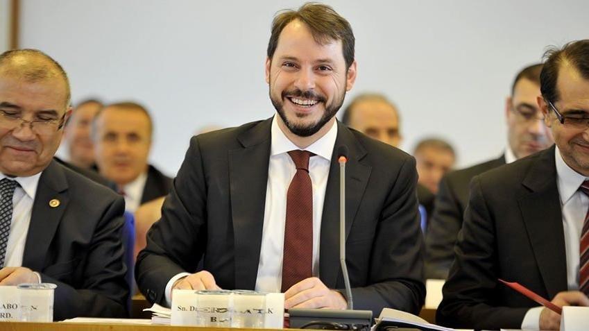  Bakan Berat Albayrak istifa ettiğini duyurdu