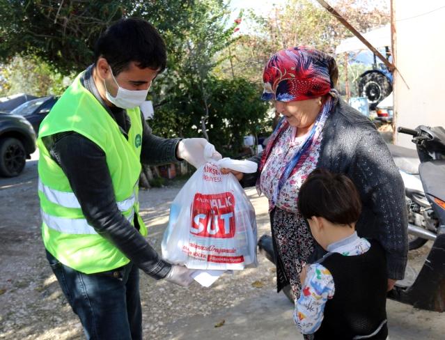 Büyükşehir'den çocuklara 224 bin litre süt