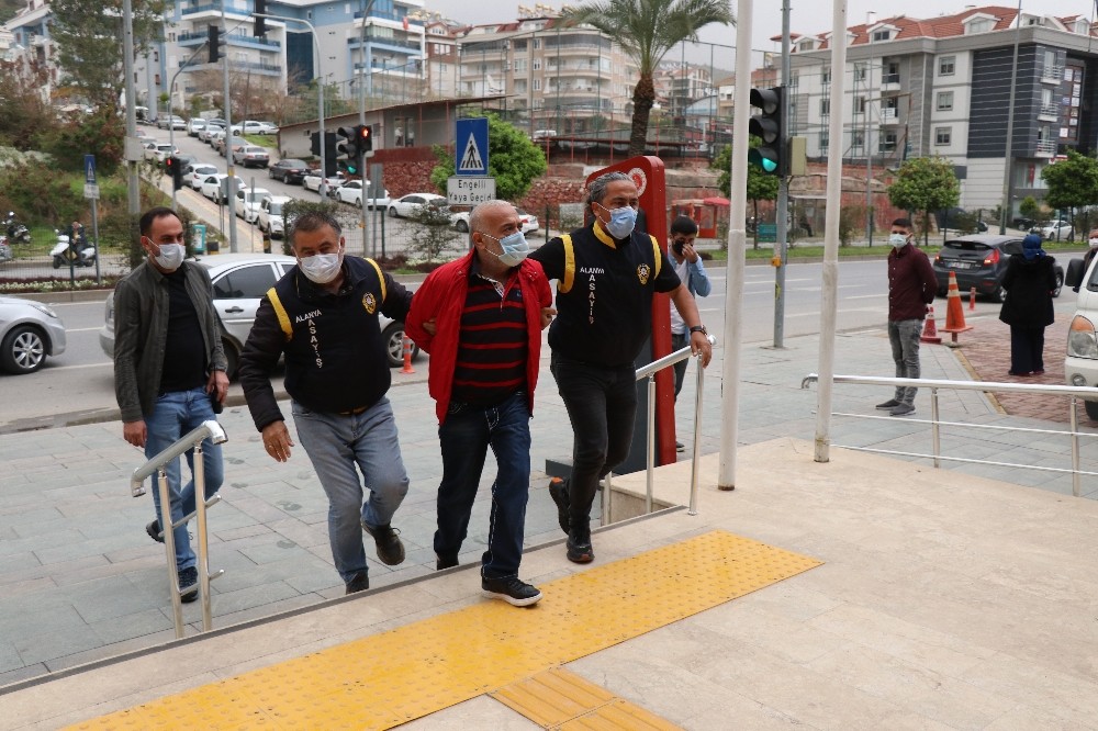 Eşini tabancayla öldüren kocaya arkadaşlarından pes dedirten sözler