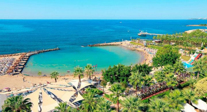 Gazetecilere Tatilin Yeni Adresi: Queen Beach Hotel