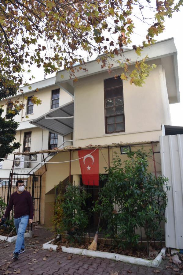 İmam sahip çıktı, caminin jeneratörünü çaldı