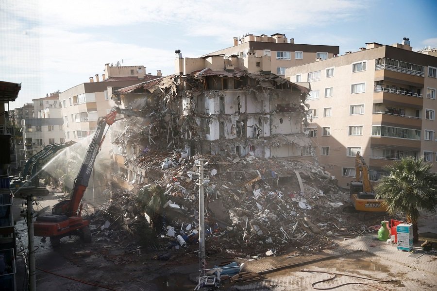 İzmir depreminde can kaybı 114’e yükseldi