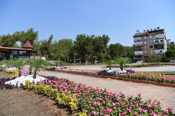 Konyaaltı, HayatPark’ı Nakış Gibi İşliyor