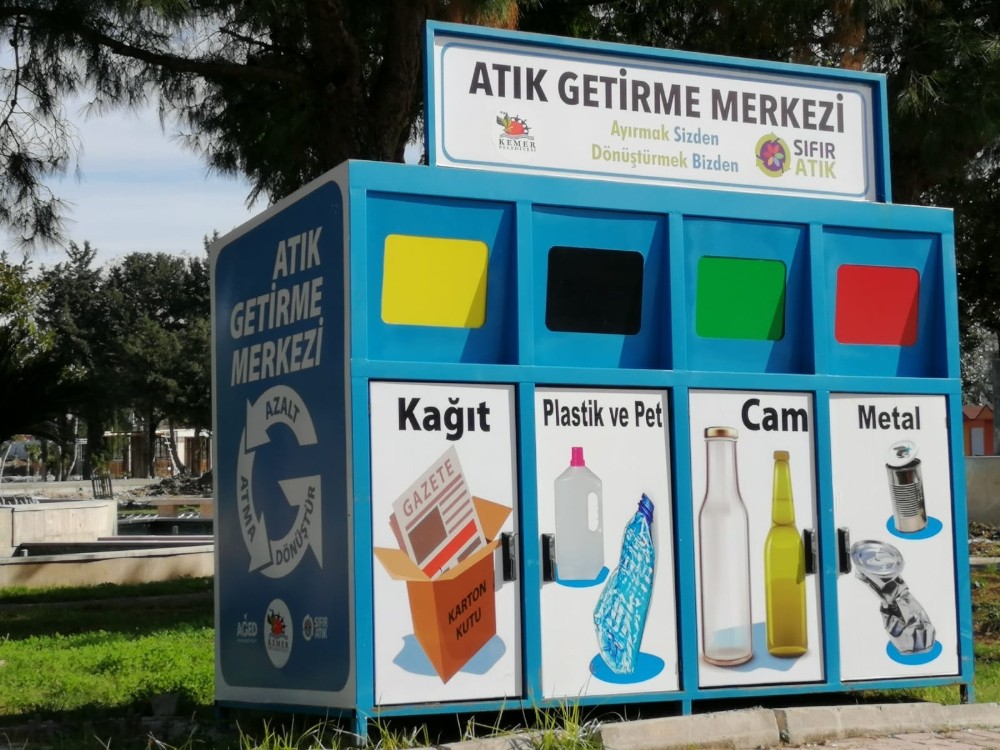 Mobil Atık Getirme Merkezi Kemer'de Hizmette