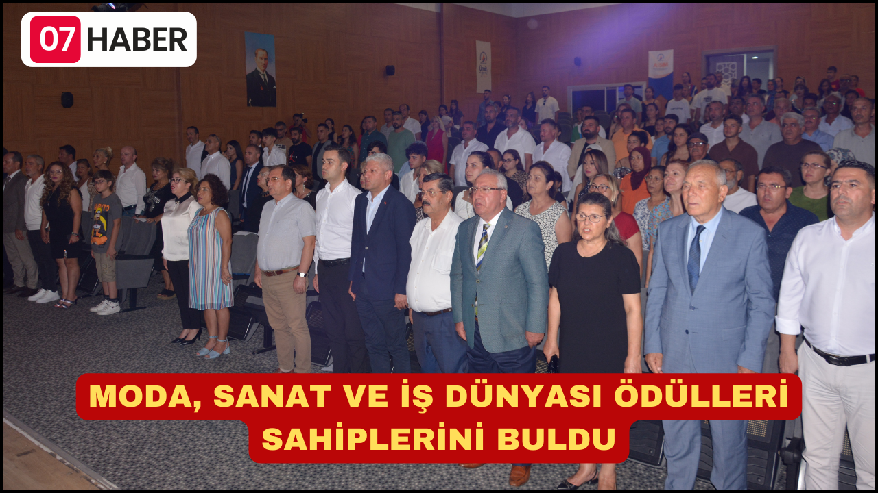 MODA, SANAT VE İŞ DÜNYASI ÖDÜLLERİ SAHİPLERİNİ BULDU