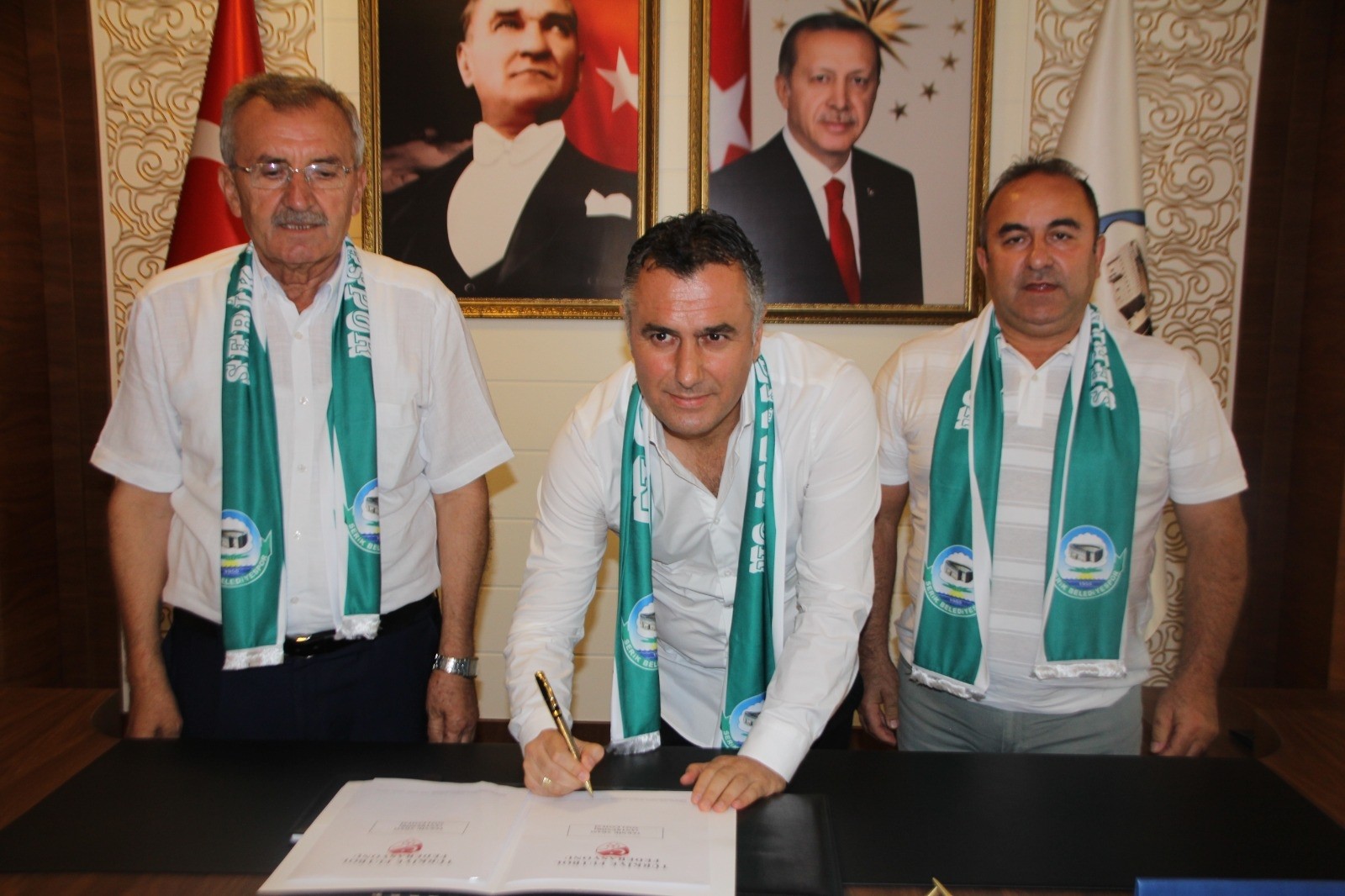 Serik Belediyespor Bülent Akan ile 2 yıllığına sözleşme imzalandı.
