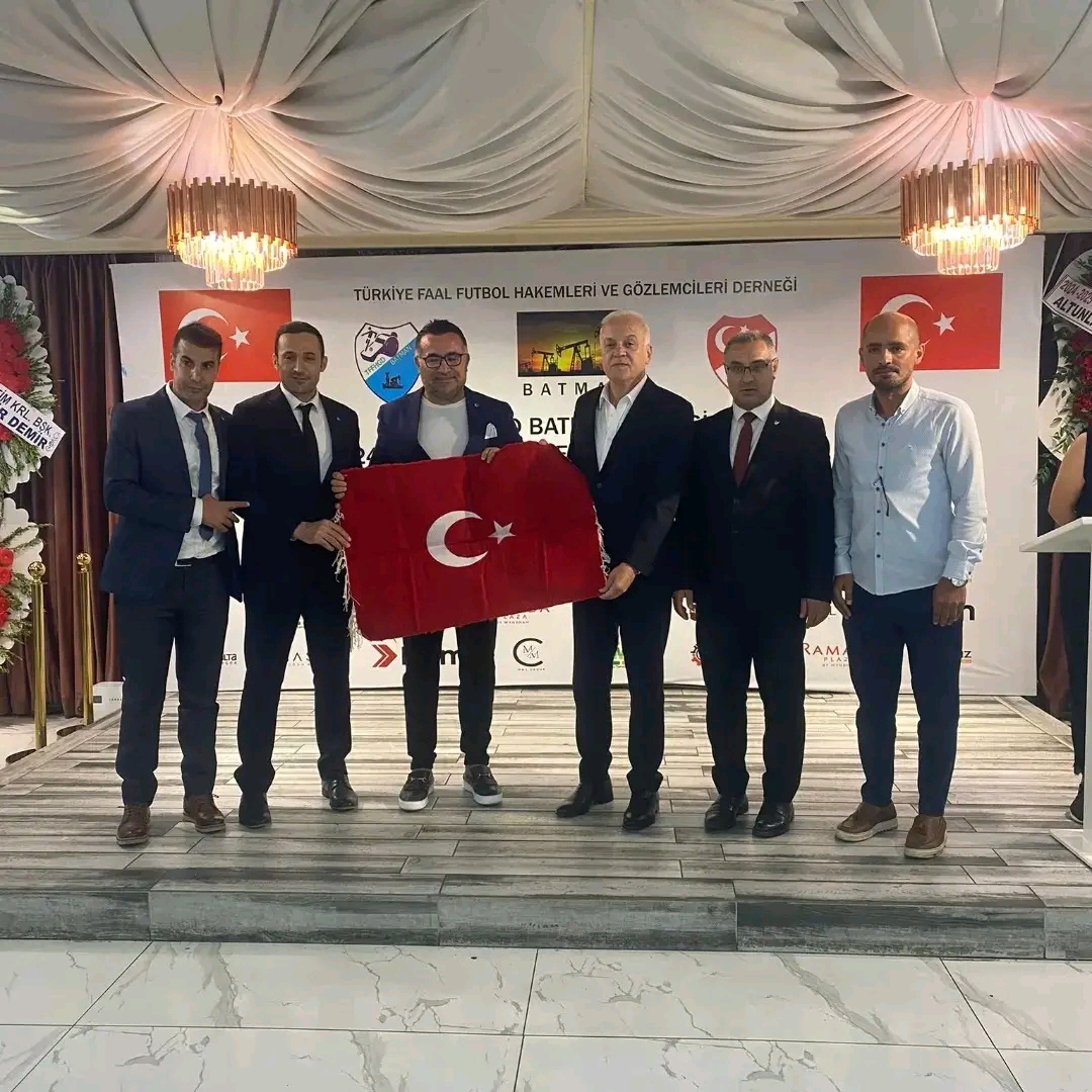 Serkan Bayhan Hakem Ve Gözlemcilere Tebrik Mesajı Paylaştı