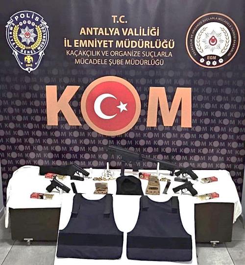 Sokak Eşkıyalarına Yönelik Yapılan Operasyonlarda 72 Şüpheli YAKALANDI