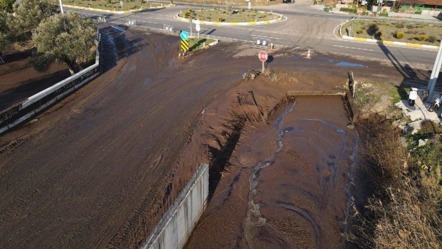 Son dakika… Ayvalık’ta çevre katliamı! Tonlarca atık yayıldı!