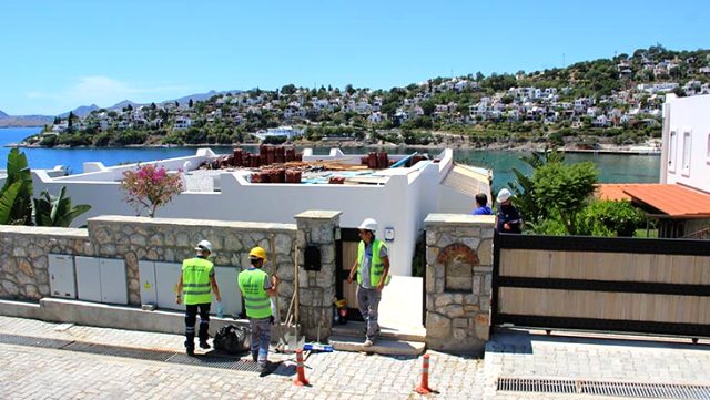 Yılmaz Özdil'in villası için verilen yıkım kararı durduruldu