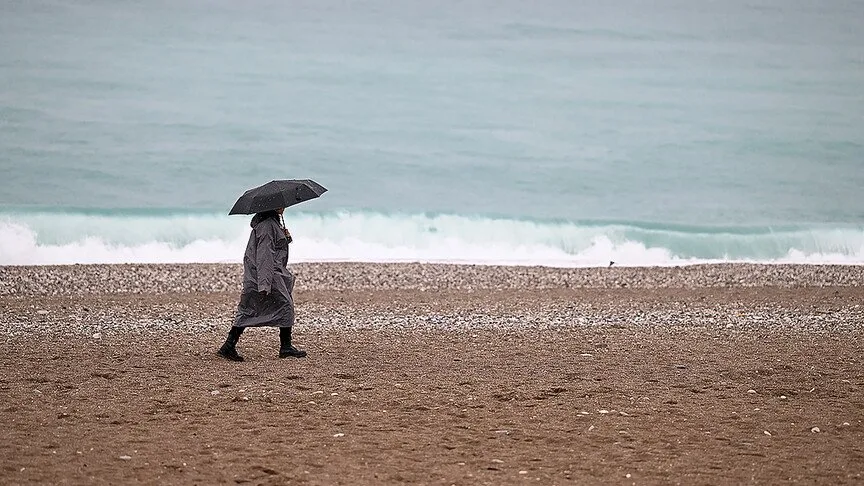 Meteorolojiden Antalya İçin Kritik Uyarı: Gök Gürültülü Sağanak Geliyor