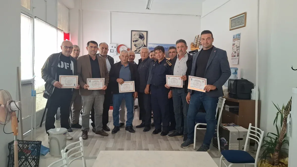 Beypazarı’nda yangınla mücadeleye destek veren muhtarlara teşekkür