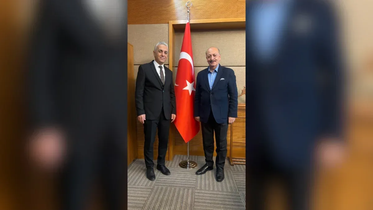 HEKİMSEN Genel Başkanı Uzm. Dr. Adil Kurban’dan Prof. Dr. Vedat Bilgin’e taziye ziyareti