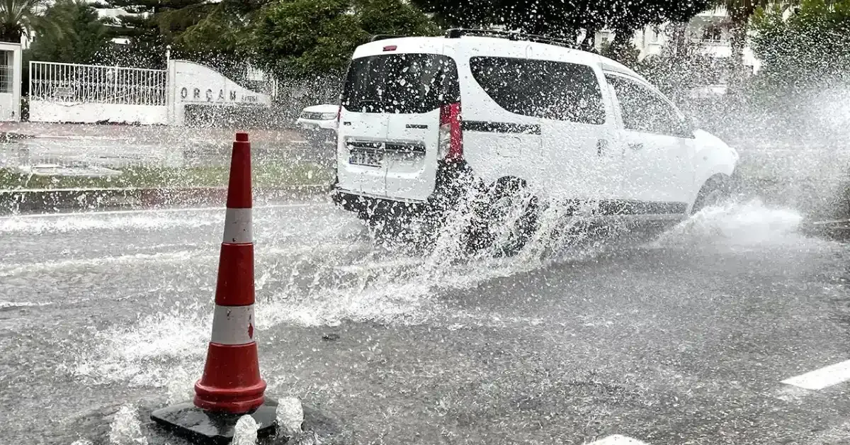 İstanbul'daki sel felaketinde can kaybı 6'ya yükseldi