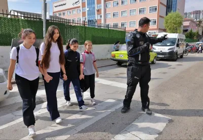 Ankara Keçiören’de okul çevrelerinde zabıta denetimi
